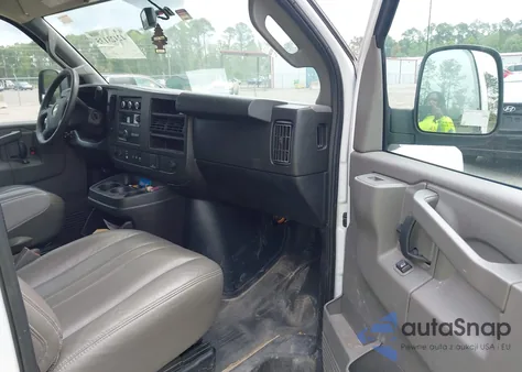 2019 Chevrolet Express 2500 Work Van from USA, damaged, VIN 1GCWGAFP5K1365688